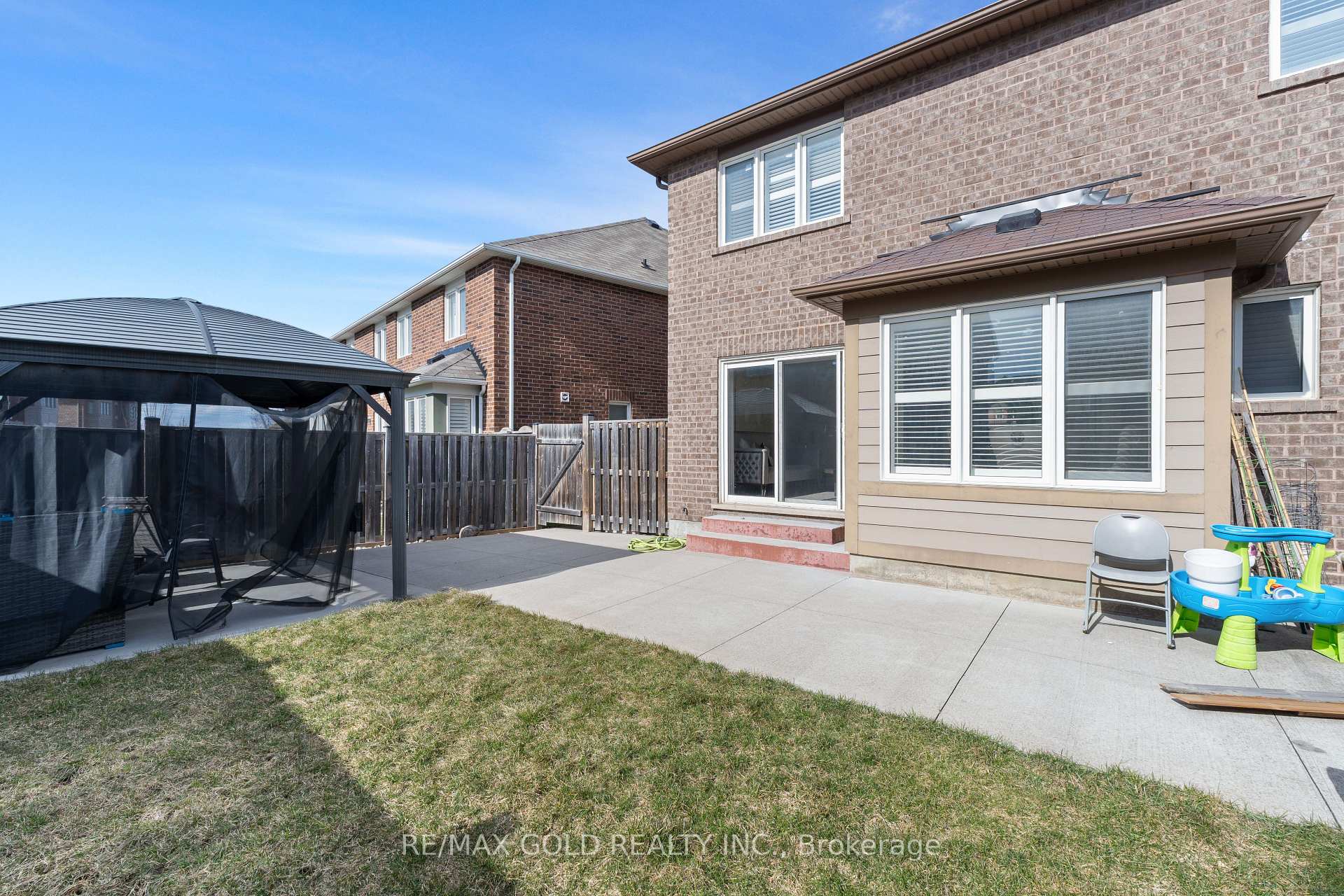 Photo 20 of 18 Apple Valley Way, Brampton, Bram East — HOMEH