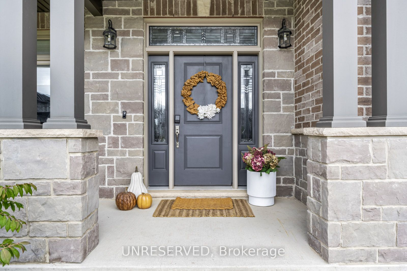 Photo 3 of 985 Audrey Place, Kitchener — HOMEH