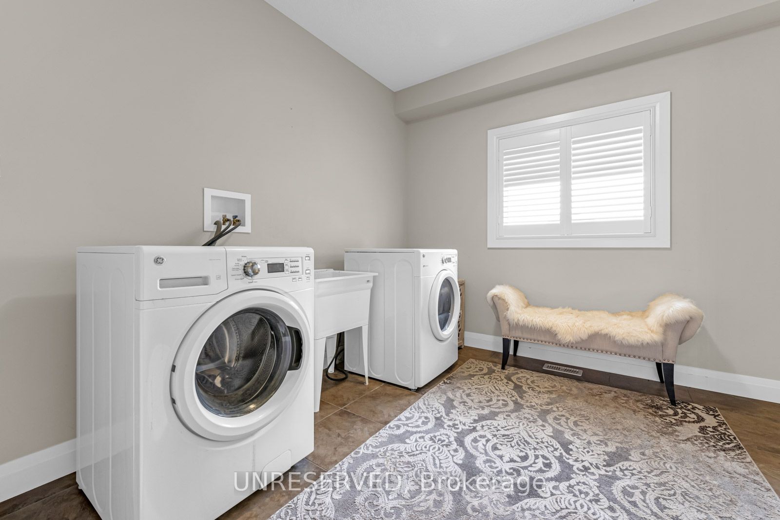 Photo 19 of 985 Audrey Place, Kitchener — HOMEH