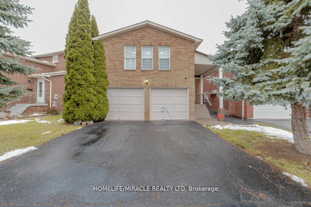 Photo 32 of 66 Ebby Avenue, Brampton, Heart Lake West — HOMEH
