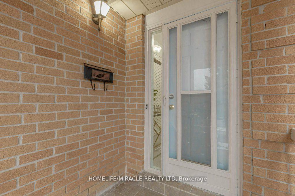 Photo 29 of 66 Ebby Avenue, Brampton, Heart Lake West — HOMEH