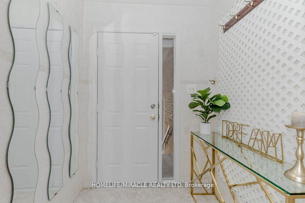 Photo 41 of 66 Ebby Avenue, Brampton, Heart Lake West — HOMEH