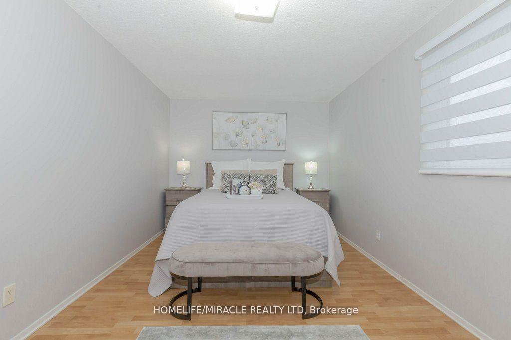 Photo 16 of 66 Ebby Avenue, Brampton, Heart Lake West — HOMEH
