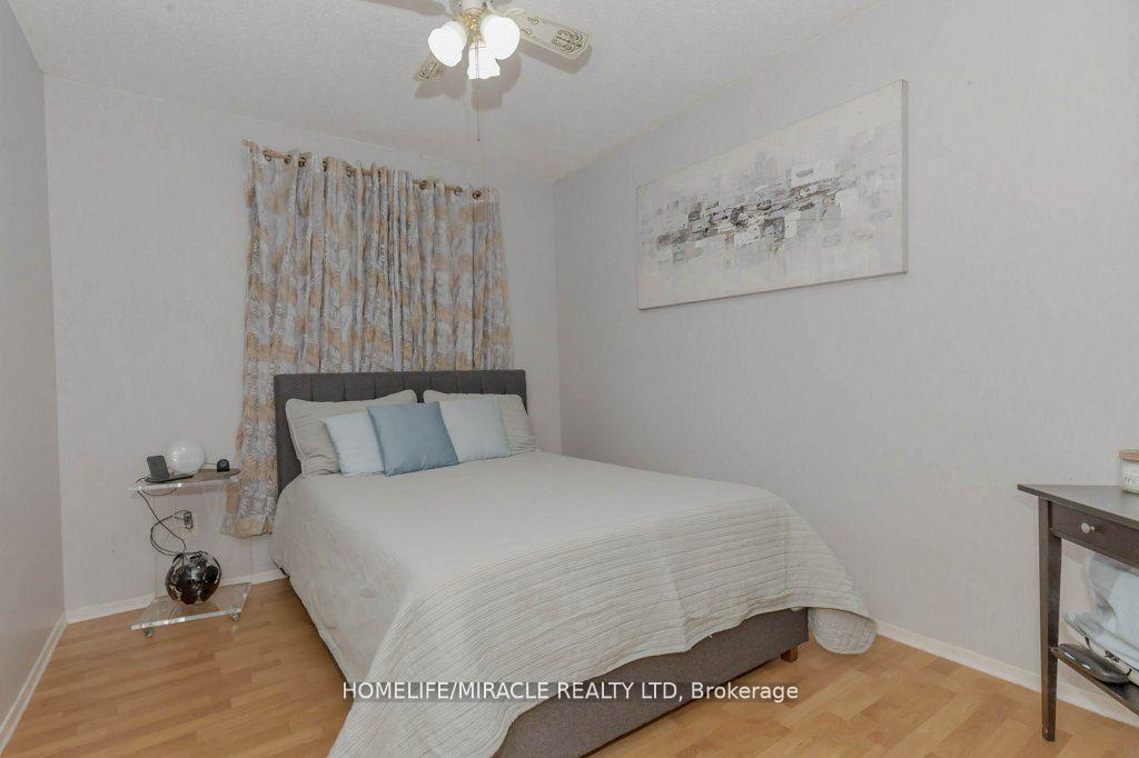 Photo 38 of 66 Ebby Avenue, Brampton, Heart Lake West — HOMEH
