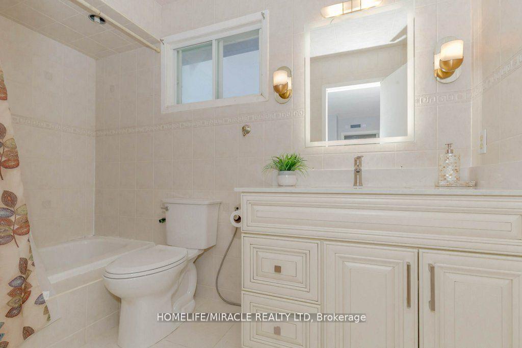 Photo 27 of 66 Ebby Avenue, Brampton, Heart Lake West — HOMEH