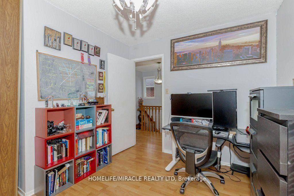 Photo 14 of 66 Ebby Avenue, Brampton, Heart Lake West — HOMEH