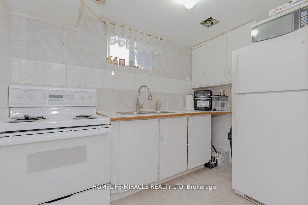 Photo 35 of 66 Ebby Avenue, Brampton, Heart Lake West — HOMEH