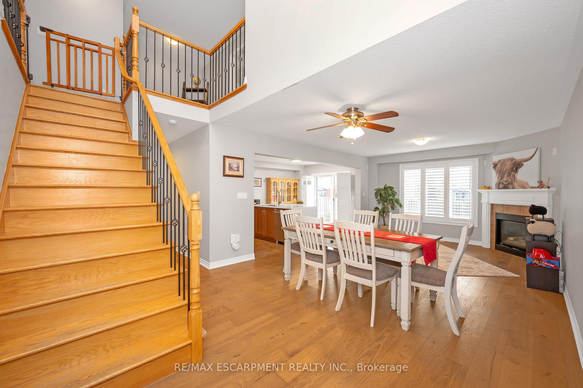 Photo 7 of 44 Pelech Crescent, Hamilton, Stoney Creek Mountain — HOMEH