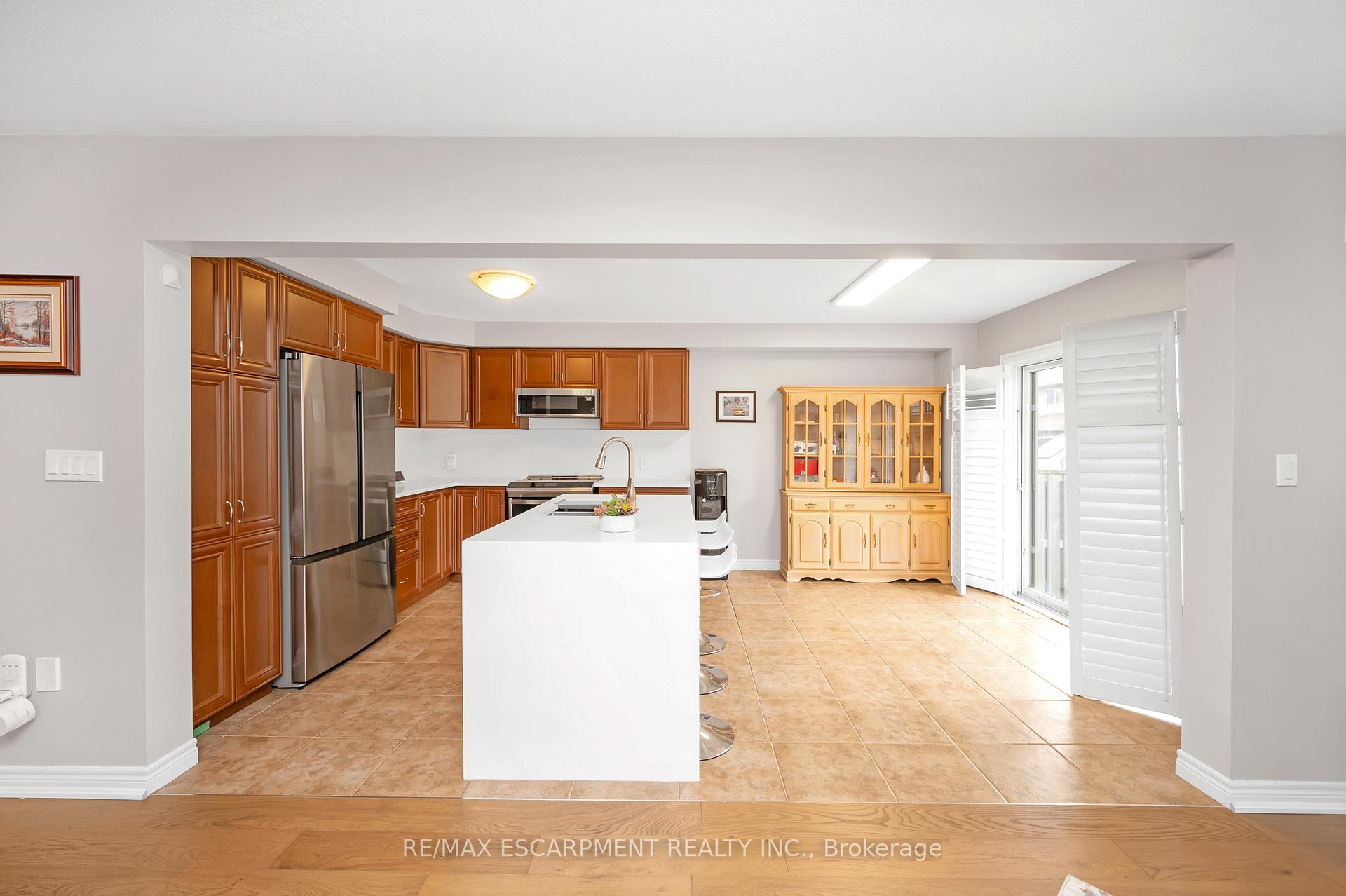 Photo 15 of 44 Pelech Crescent, Hamilton, Stoney Creek Mountain — HOMEH