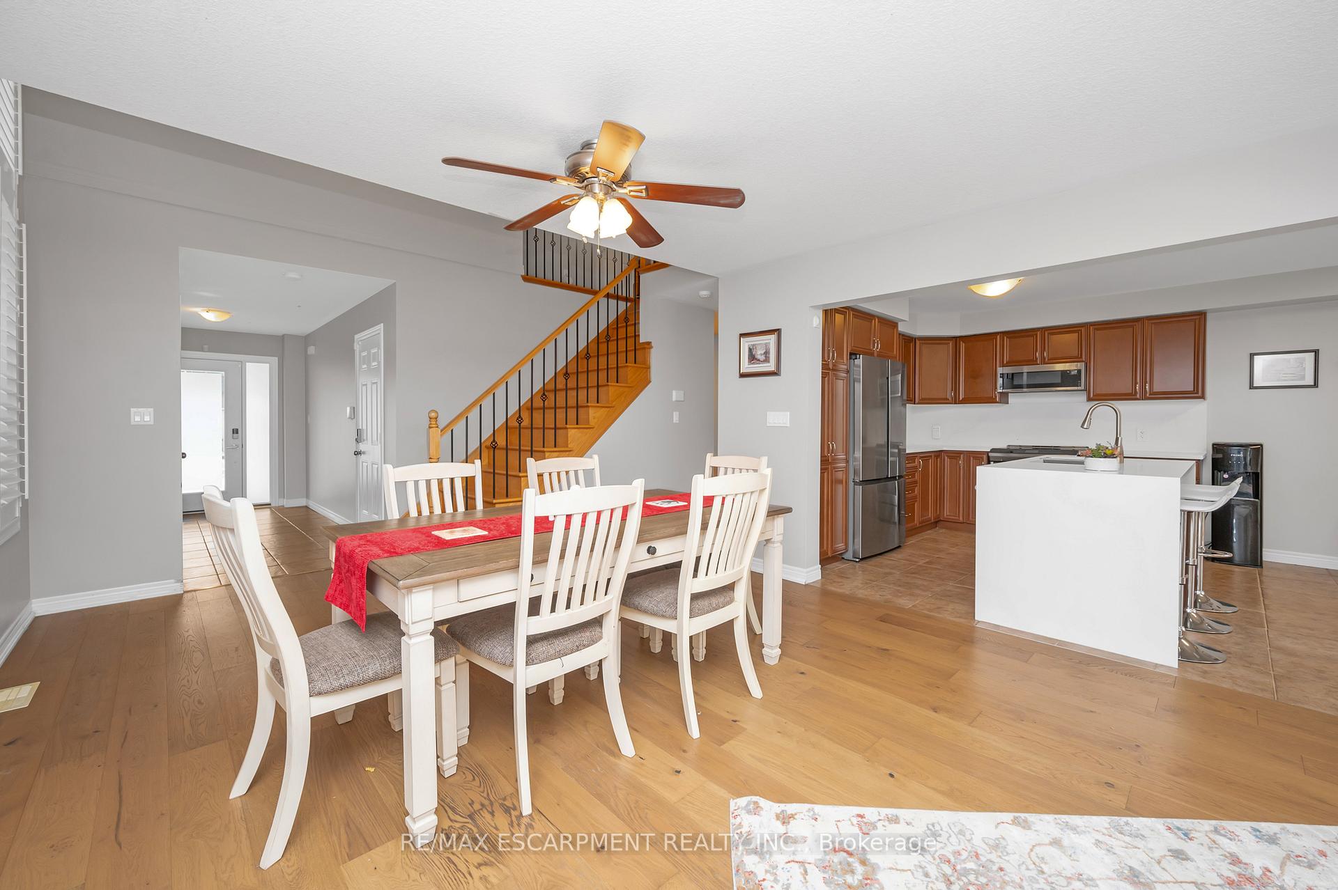 Photo 14 of 44 Pelech Crescent, Hamilton, Stoney Creek Mountain — HOMEH