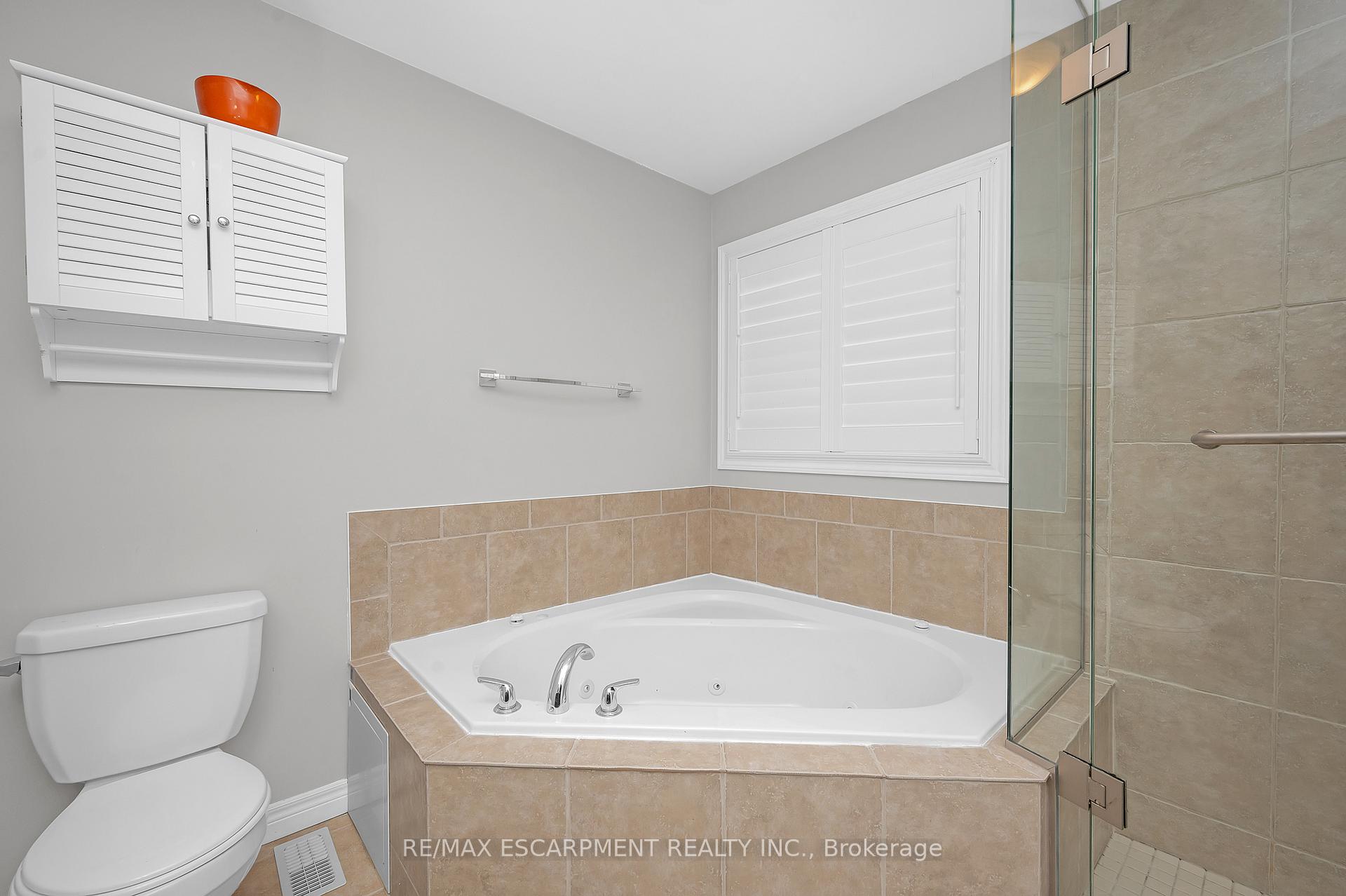 Photo 27 of 44 Pelech Crescent, Hamilton, Stoney Creek Mountain — HOMEH