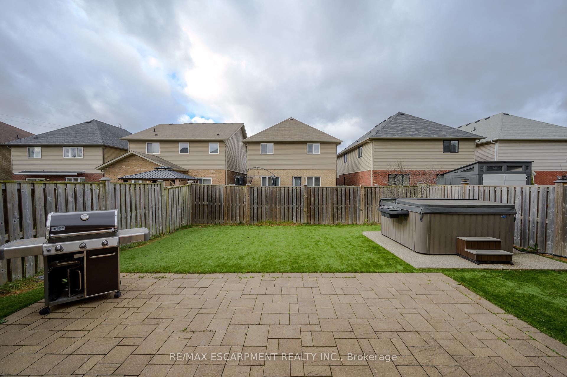Photo 35 of 44 Pelech Crescent, Hamilton, Stoney Creek Mountain — HOMEH