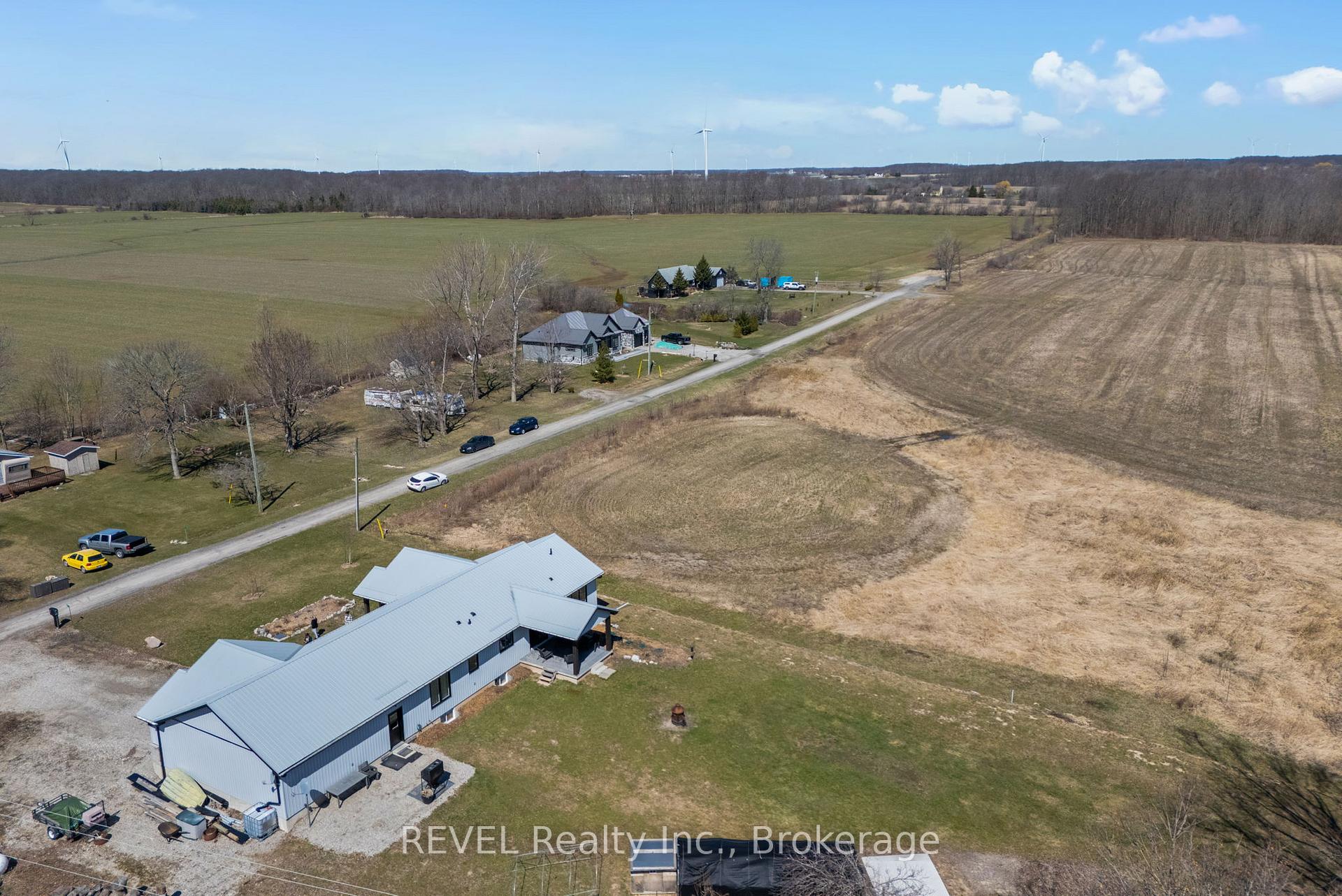 Photo 36 of 8 Reicheld Road, Haldimand — HOMEH