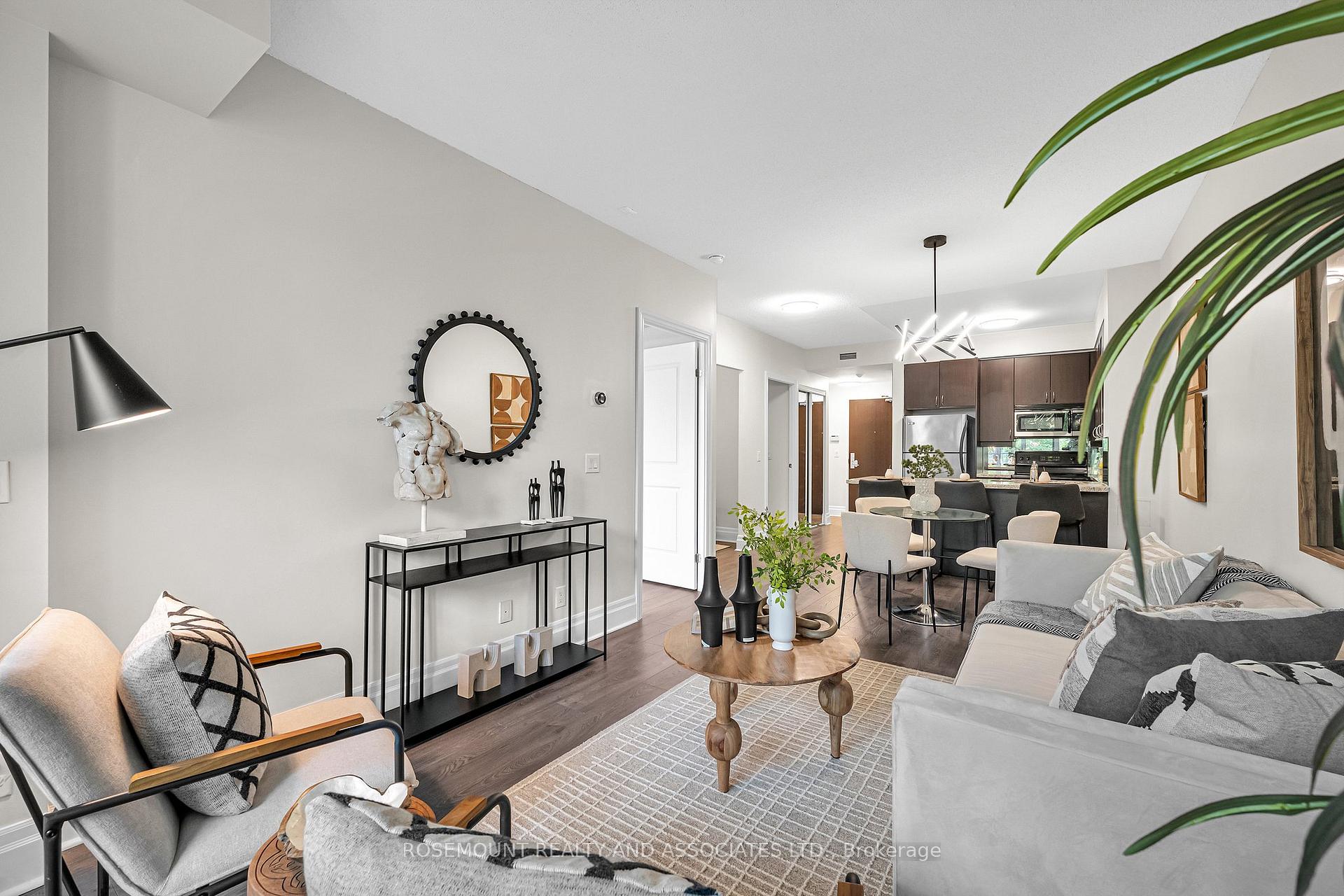 Front of Unit 223, 39 Upper Duke Crescent