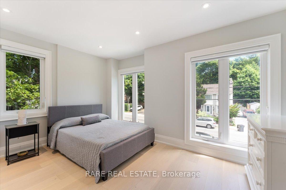 Photo 12 of 1566 Mount Pleasant Road, Toronto, Lawrence Park North — HOMEH