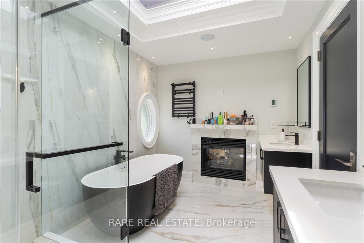 Photo 13 of 1566 Mount Pleasant Road, Toronto, Lawrence Park North — HOMEH