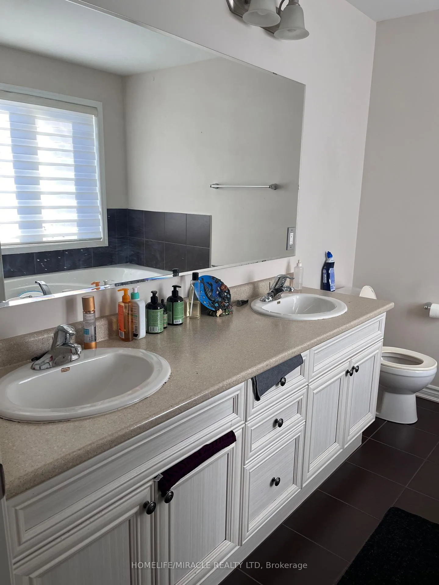 Photo 185 of 12 Meadowcrest Lane, Brampton, Northwest Brampton — HOMEH