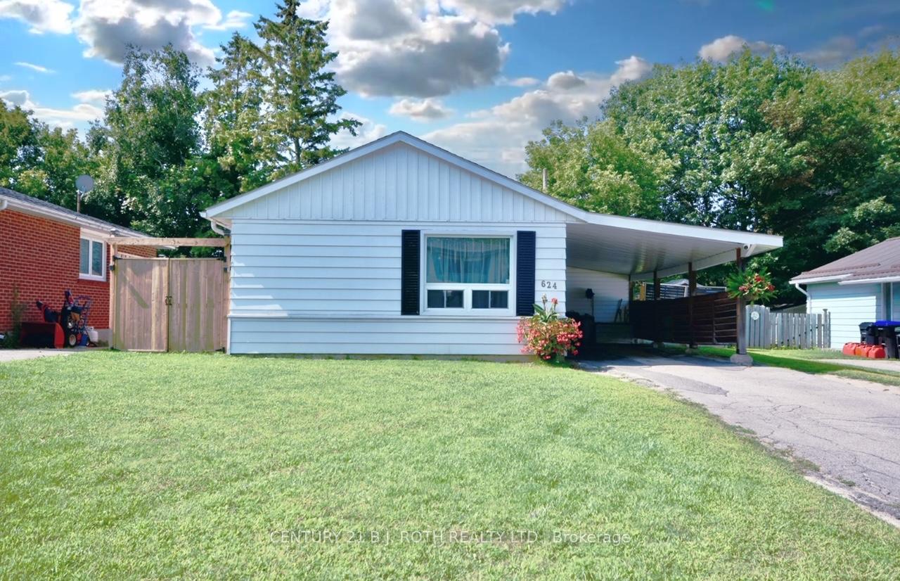 Front of 624 Bayview Drive