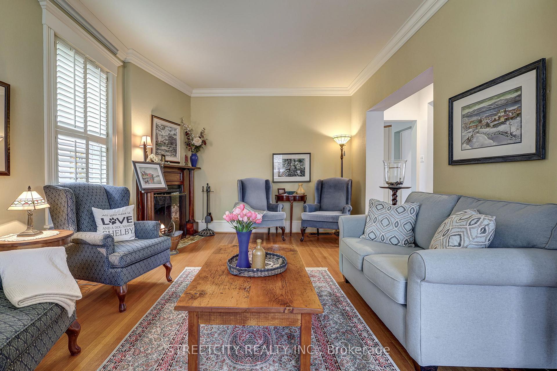 Photo 11 of 19 Prince Albert Street, St. Thomas — HOMEH