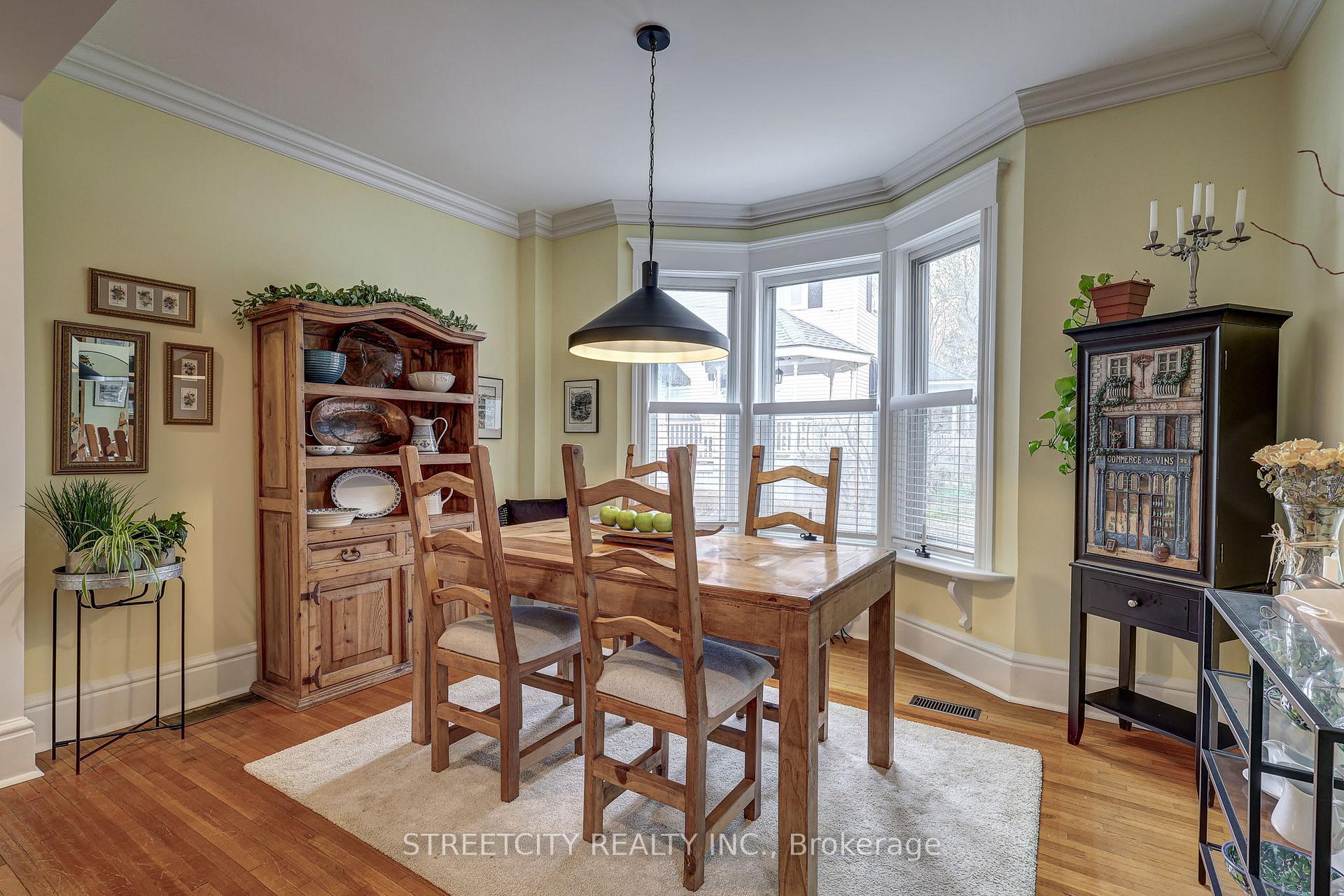 Photo 15 of 19 Prince Albert Street, St. Thomas — HOMEH
