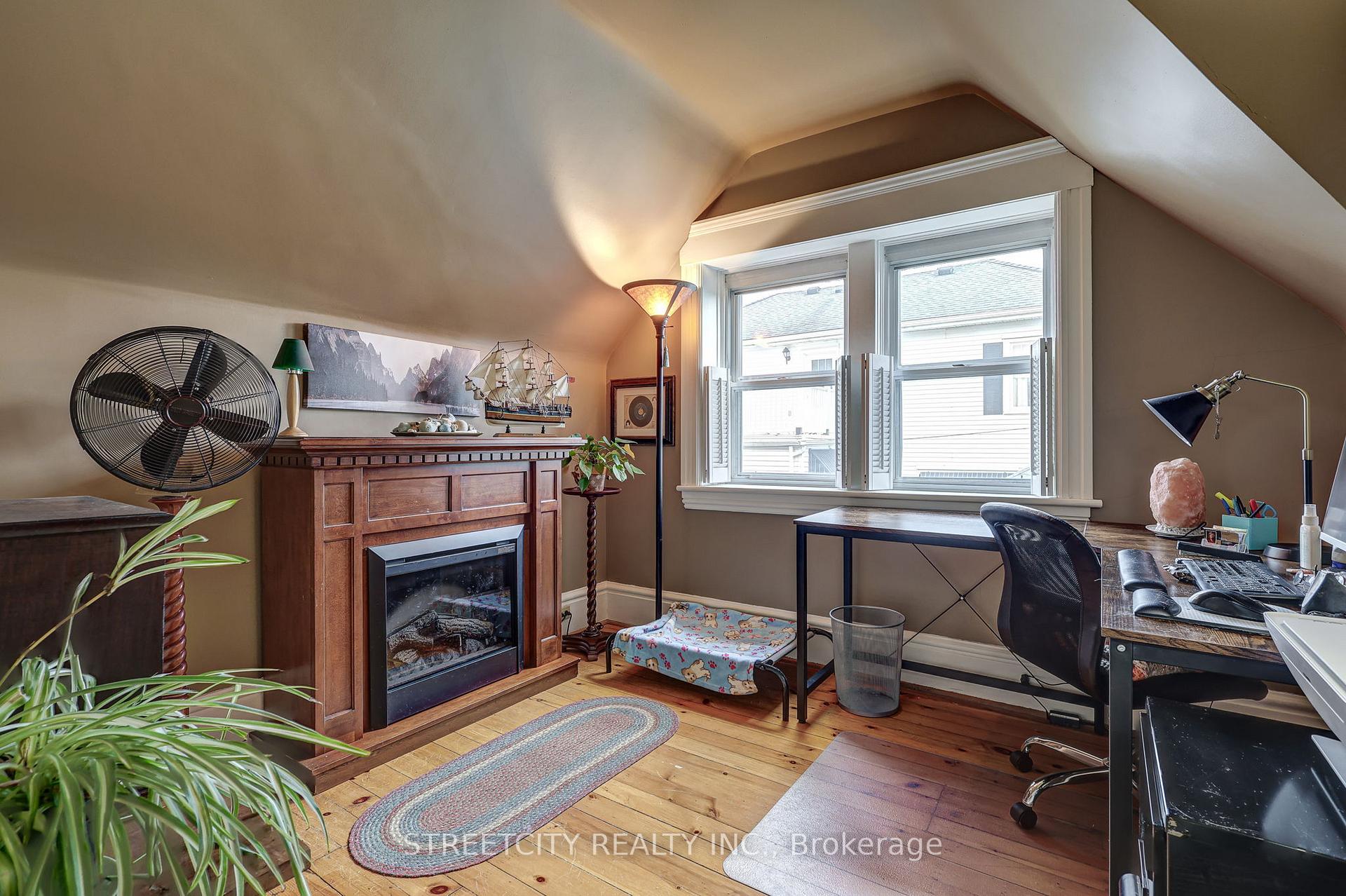 Photo 35 of 19 Prince Albert Street, St. Thomas — HOMEH