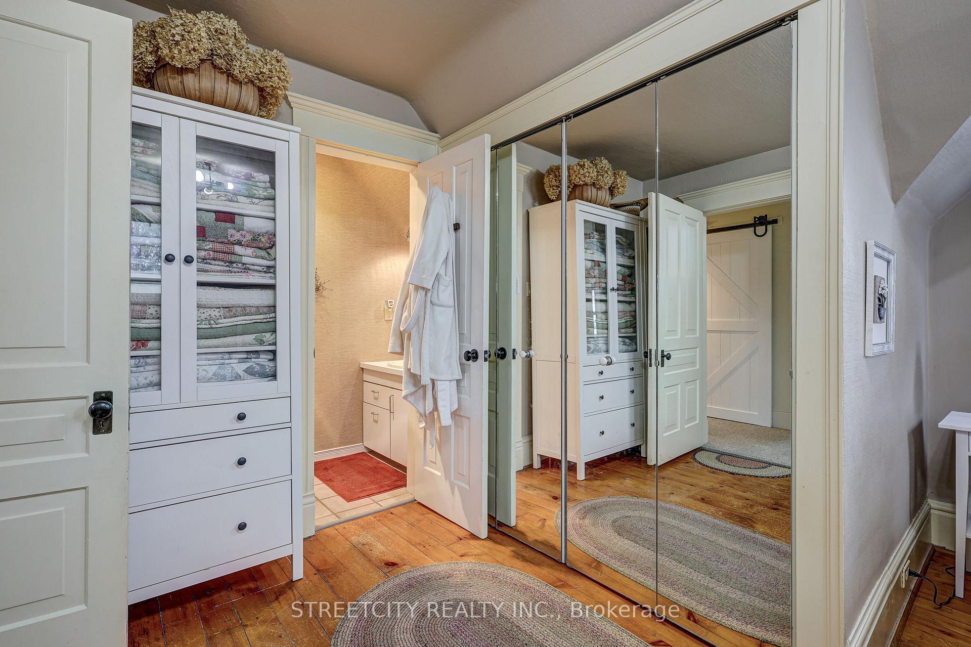 Photo 33 of 19 Prince Albert Street, St. Thomas — HOMEH