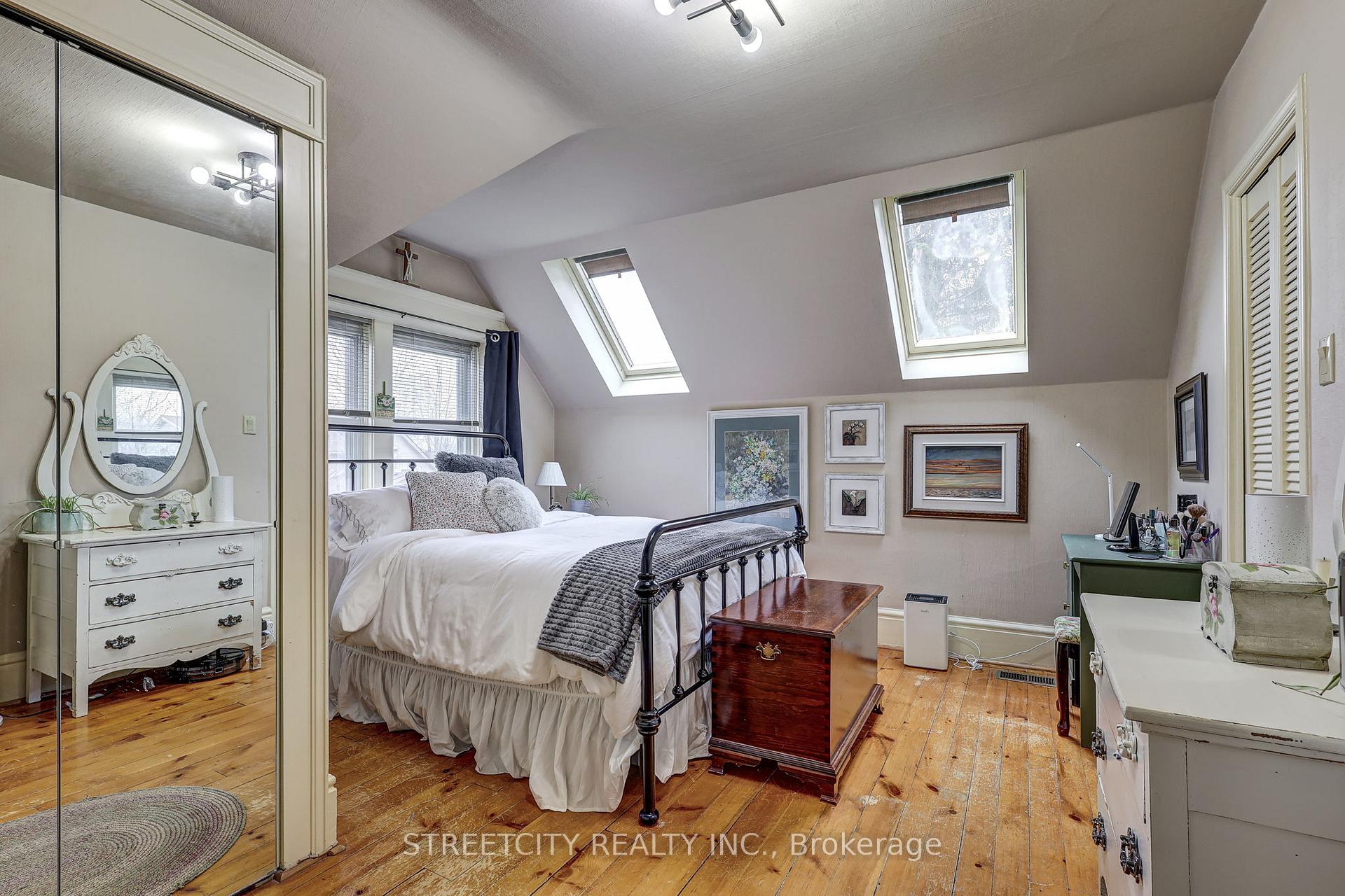 Photo 40 of 19 Prince Albert Street, St. Thomas — HOMEH