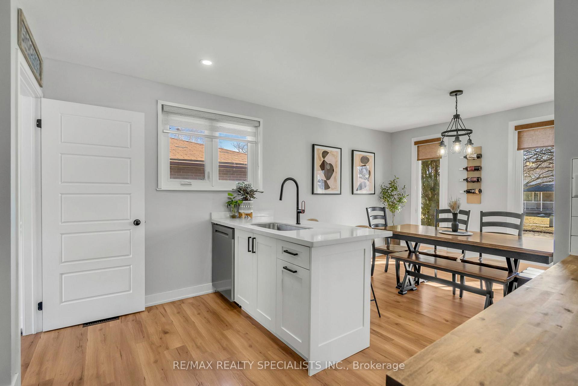 Photo 11 of 16 Kenilworth Road, Brampton, Madoc — HOMEH