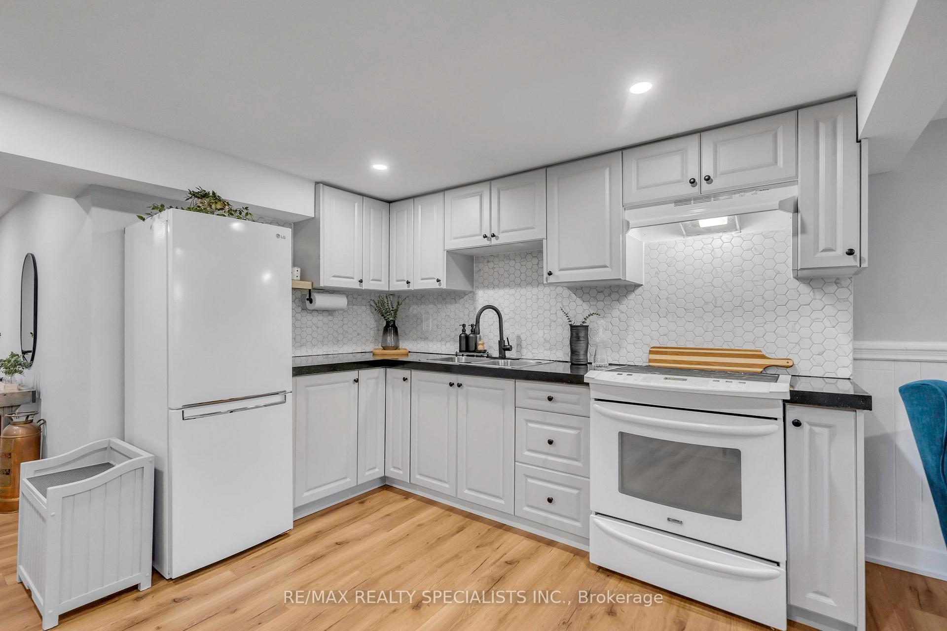 Photo 30 of 16 Kenilworth Road, Brampton, Madoc — HOMEH