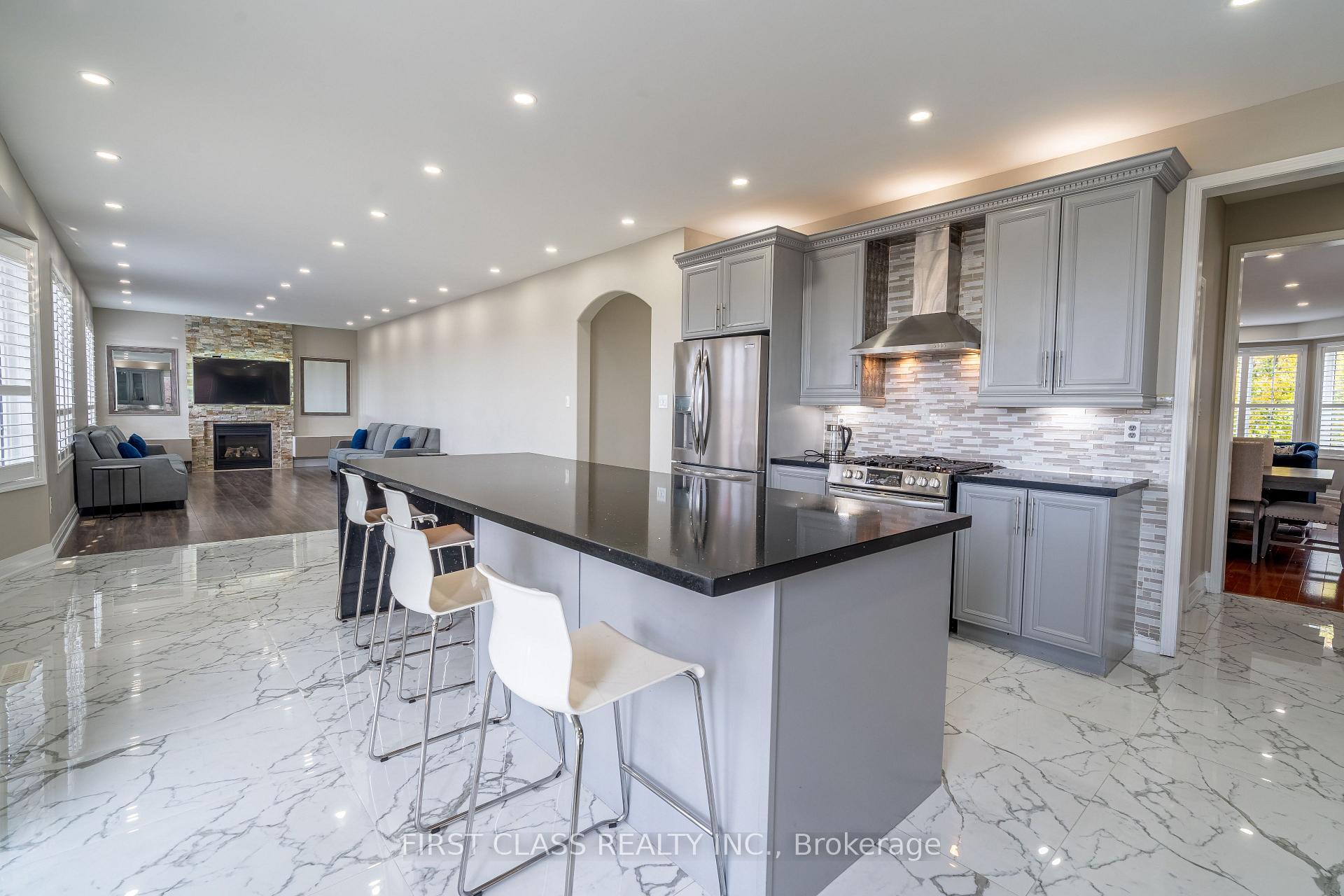 Photo 16 of 26 Pecan Drive, Brampton, Vales of Castlemore — HOMEH