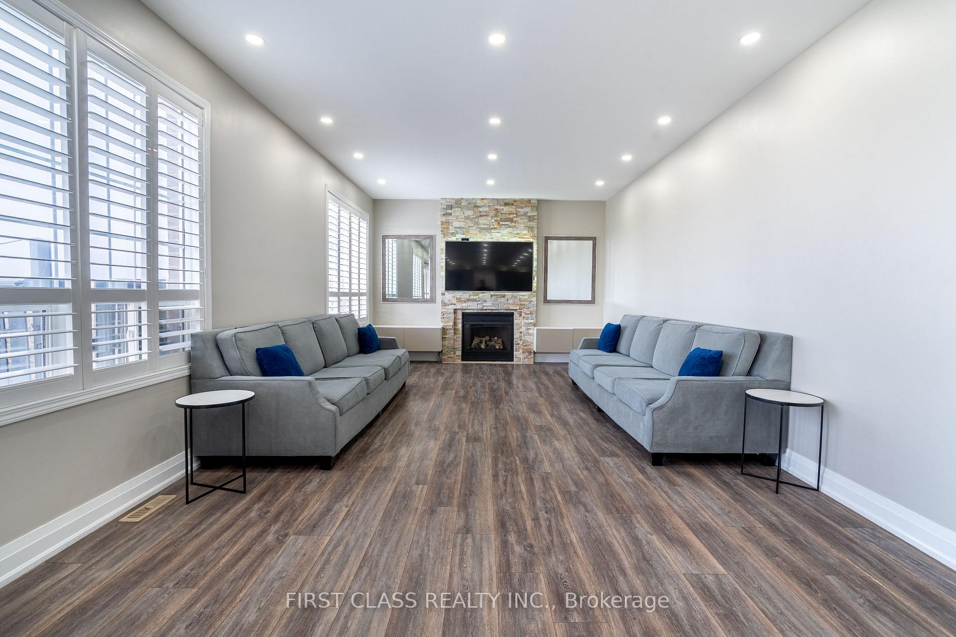 Photo 19 of 26 Pecan Drive, Brampton, Vales of Castlemore — HOMEH