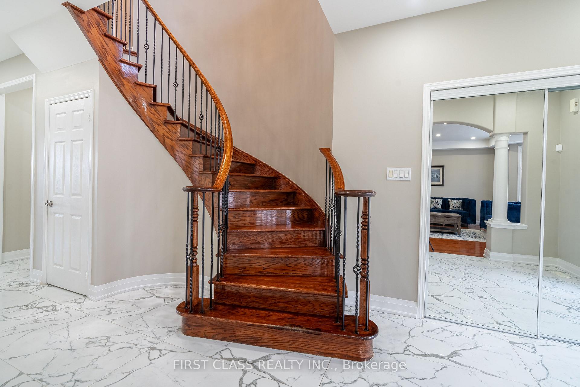 Photo 15 of 26 Pecan Drive, Brampton, Vales of Castlemore — HOMEH