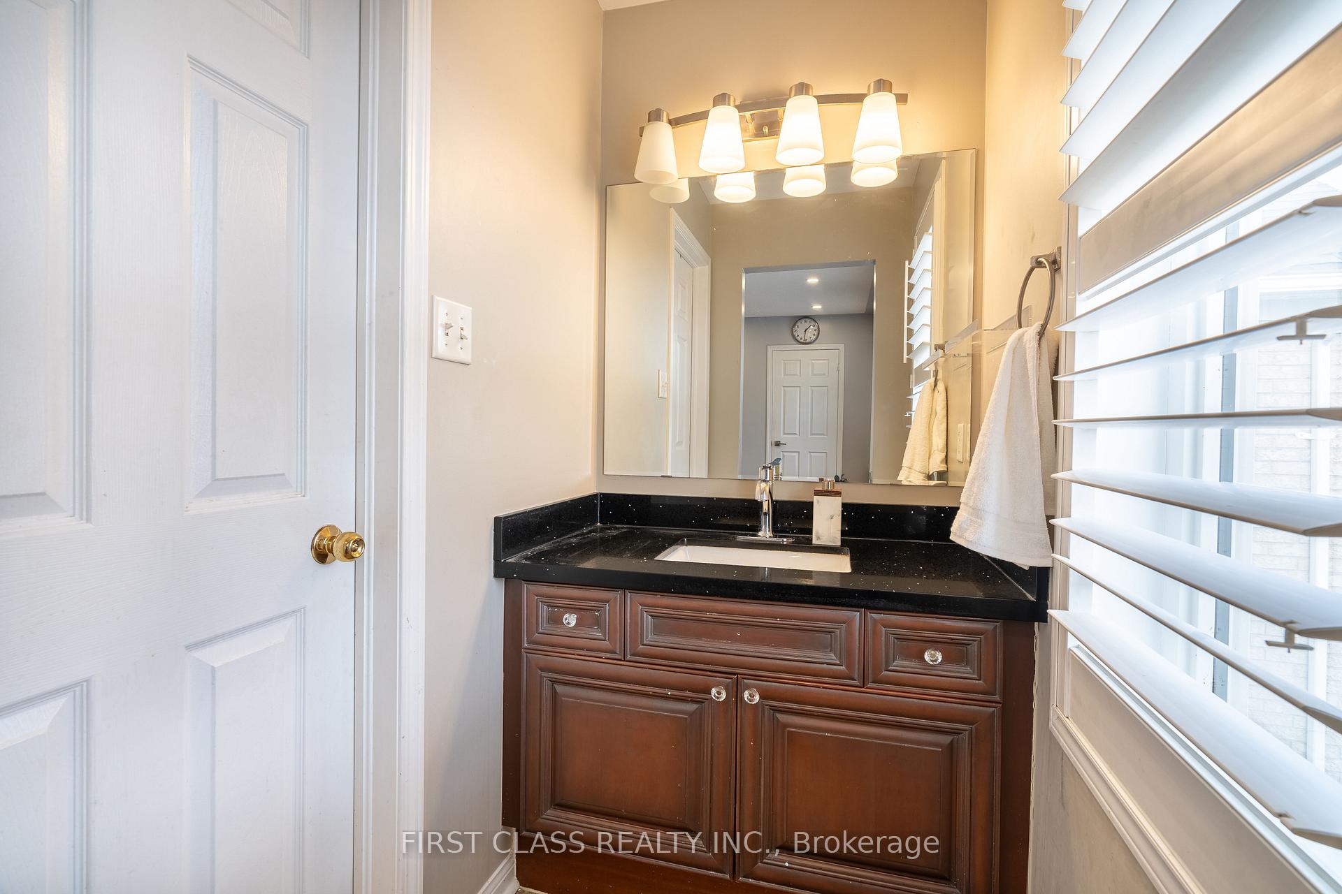 Photo 21 of 26 Pecan Drive, Brampton, Vales of Castlemore — HOMEH