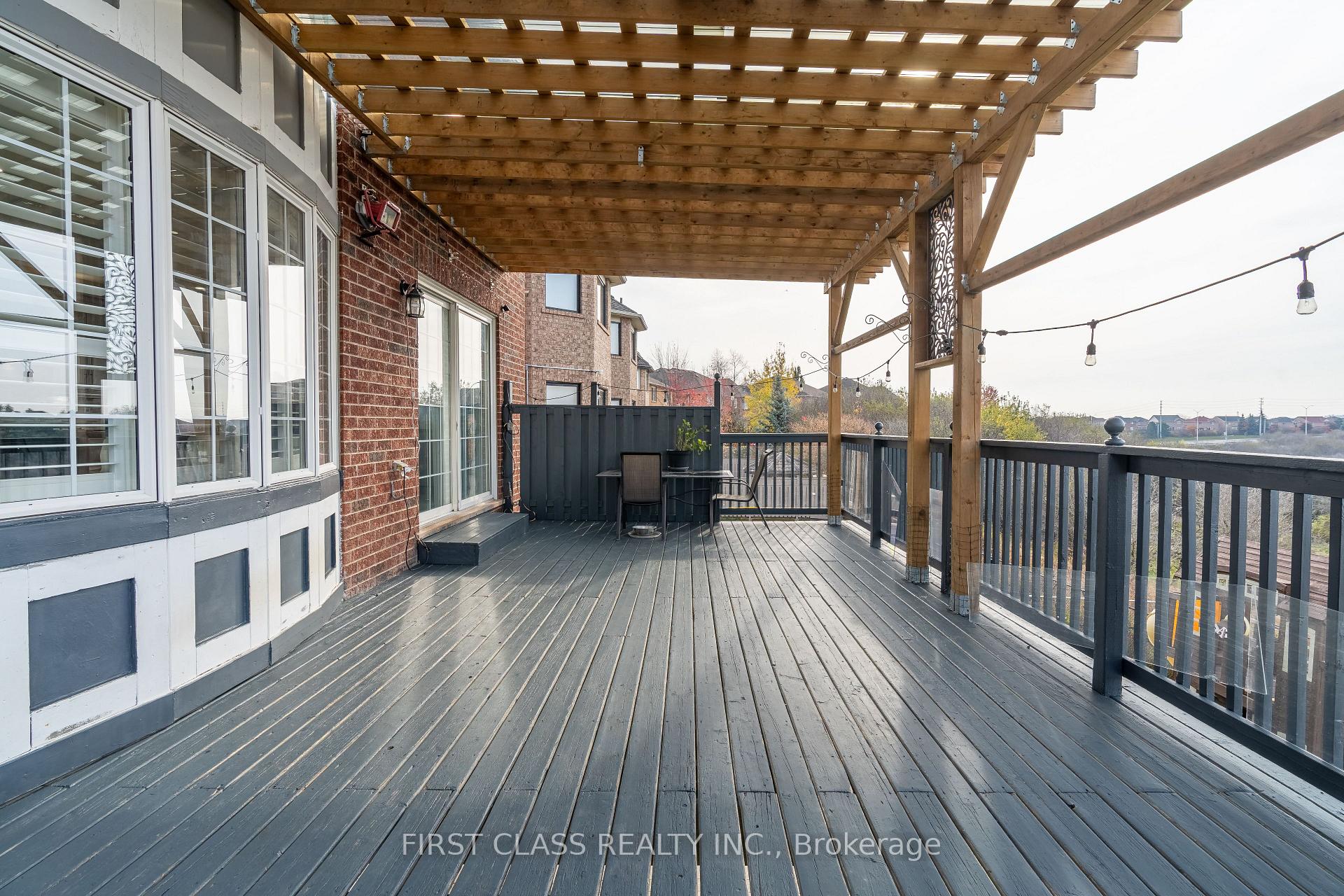 Photo 39 of 26 Pecan Drive, Brampton, Vales of Castlemore — HOMEH