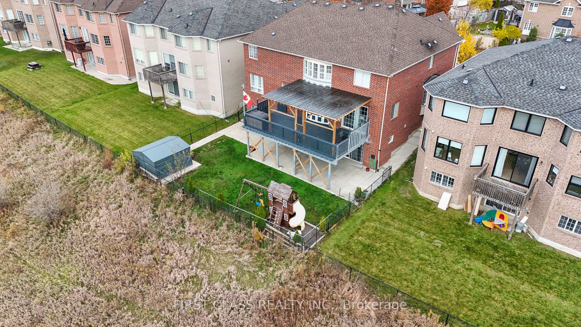Photo 37 of 26 Pecan Drive, Brampton, Vales of Castlemore — HOMEH
