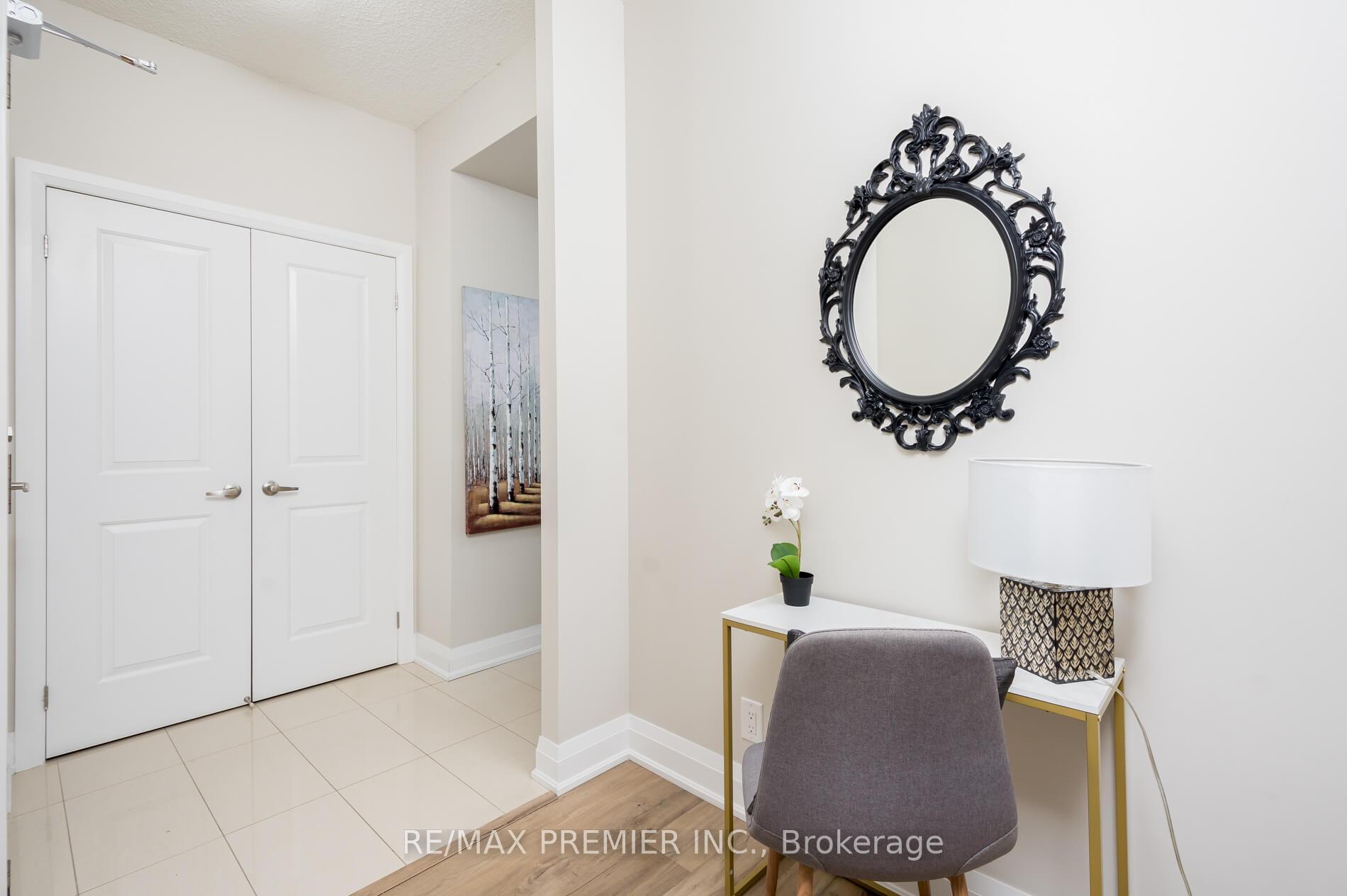 Photo 5 of Unit 209, 12 Woodstream Boulevard, Vaughan, Vaughan Grove — HOMEH