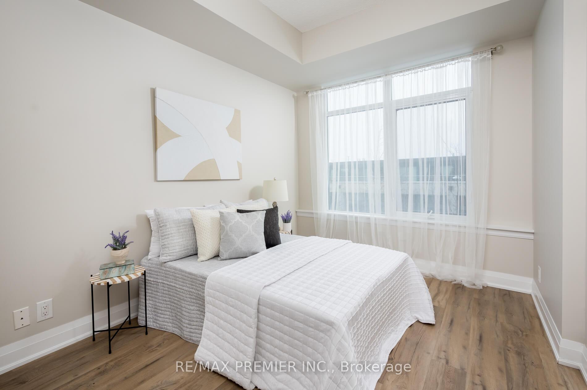 Photo 13 of Unit 209, 12 Woodstream Boulevard, Vaughan, Vaughan Grove — HOMEH