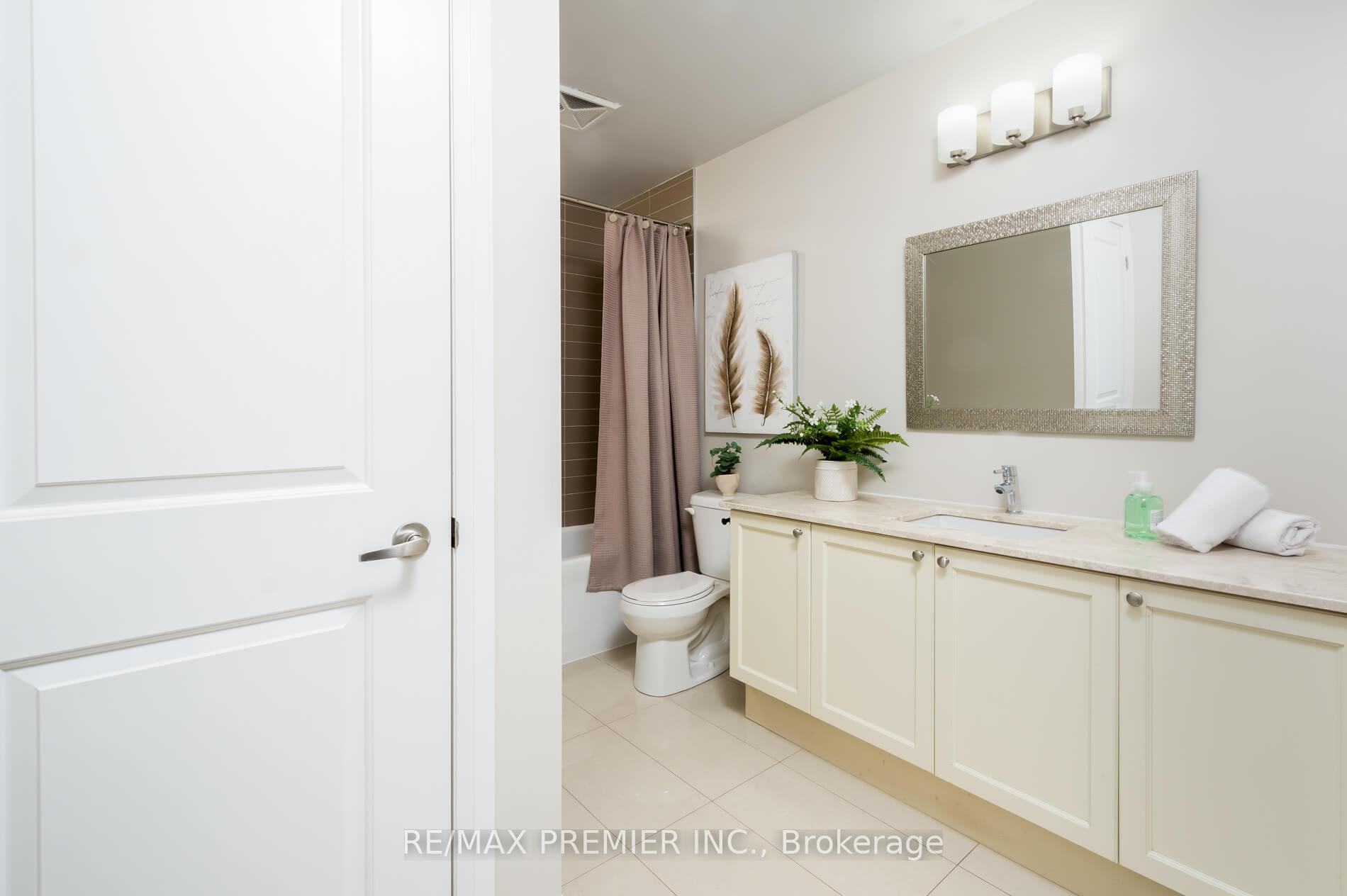 Photo 18 of Unit 209, 12 Woodstream Boulevard, Vaughan, Vaughan Grove — HOMEH