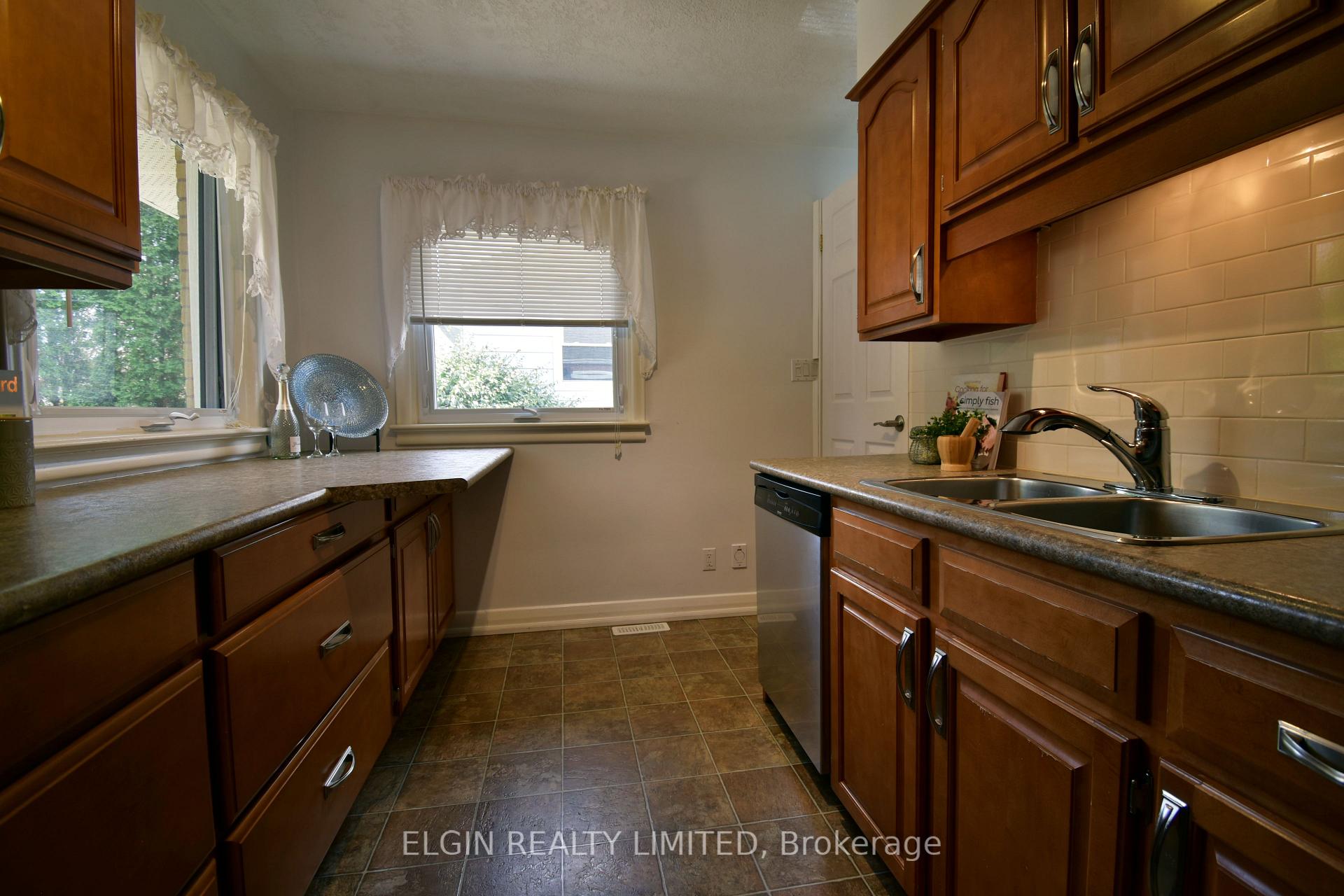 Photo 7 of 4 Meehan Street, St. Thomas — HOMEH