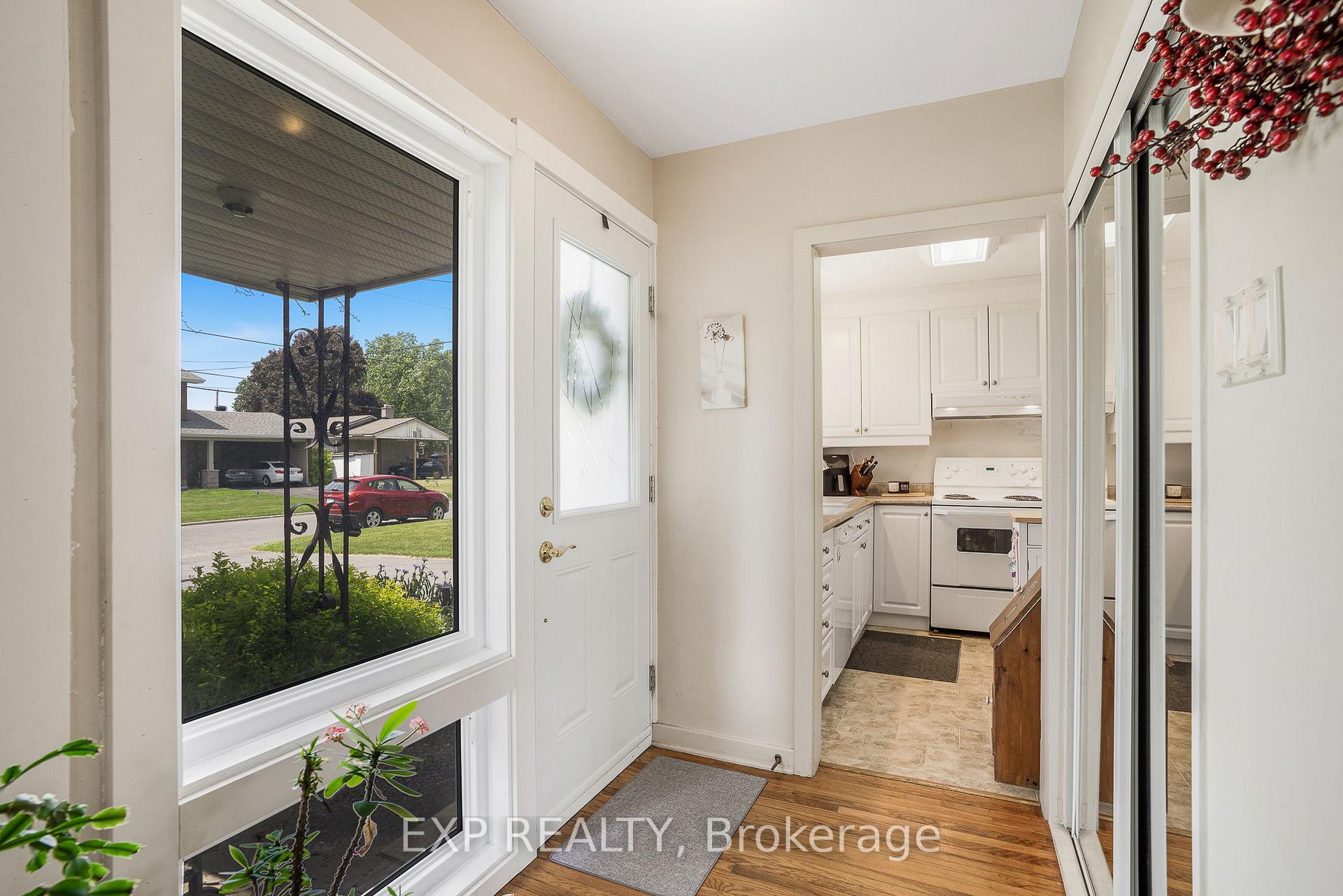 Photo 4 of 323 Susan Avenue, Cornwall — HOMEH