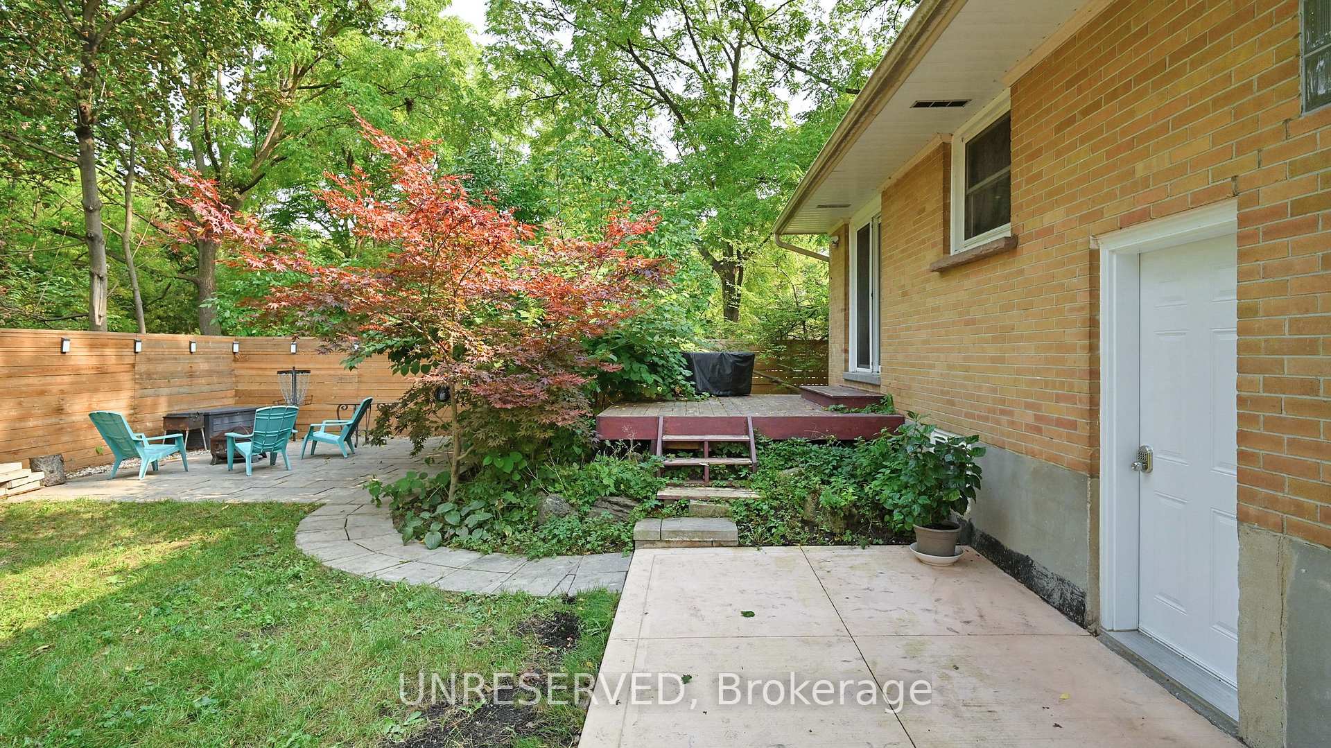 Photo 38 of 62 Mary Street, Brampton, Downtown Brampton — HOMEH