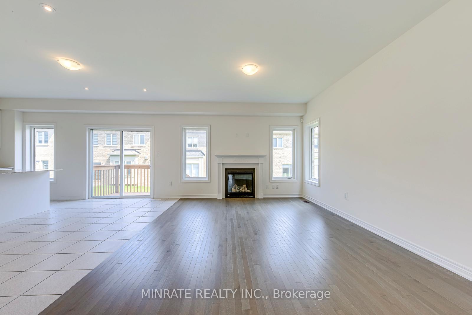 Photo 6 of 3934 Leonardo Street, Burlington, Alton — HOMEH