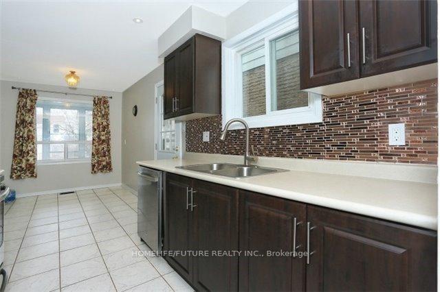 Photo 4 of 1335 Brands Court, Pickering, Liverpool — HOMEH