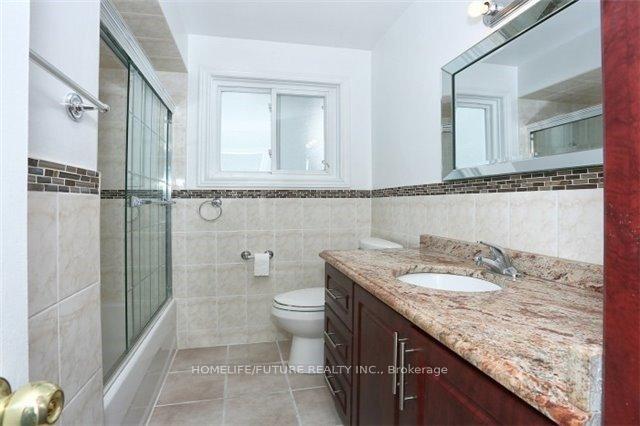 Photo 9 of 1335 Brands Court, Pickering, Liverpool — HOMEH