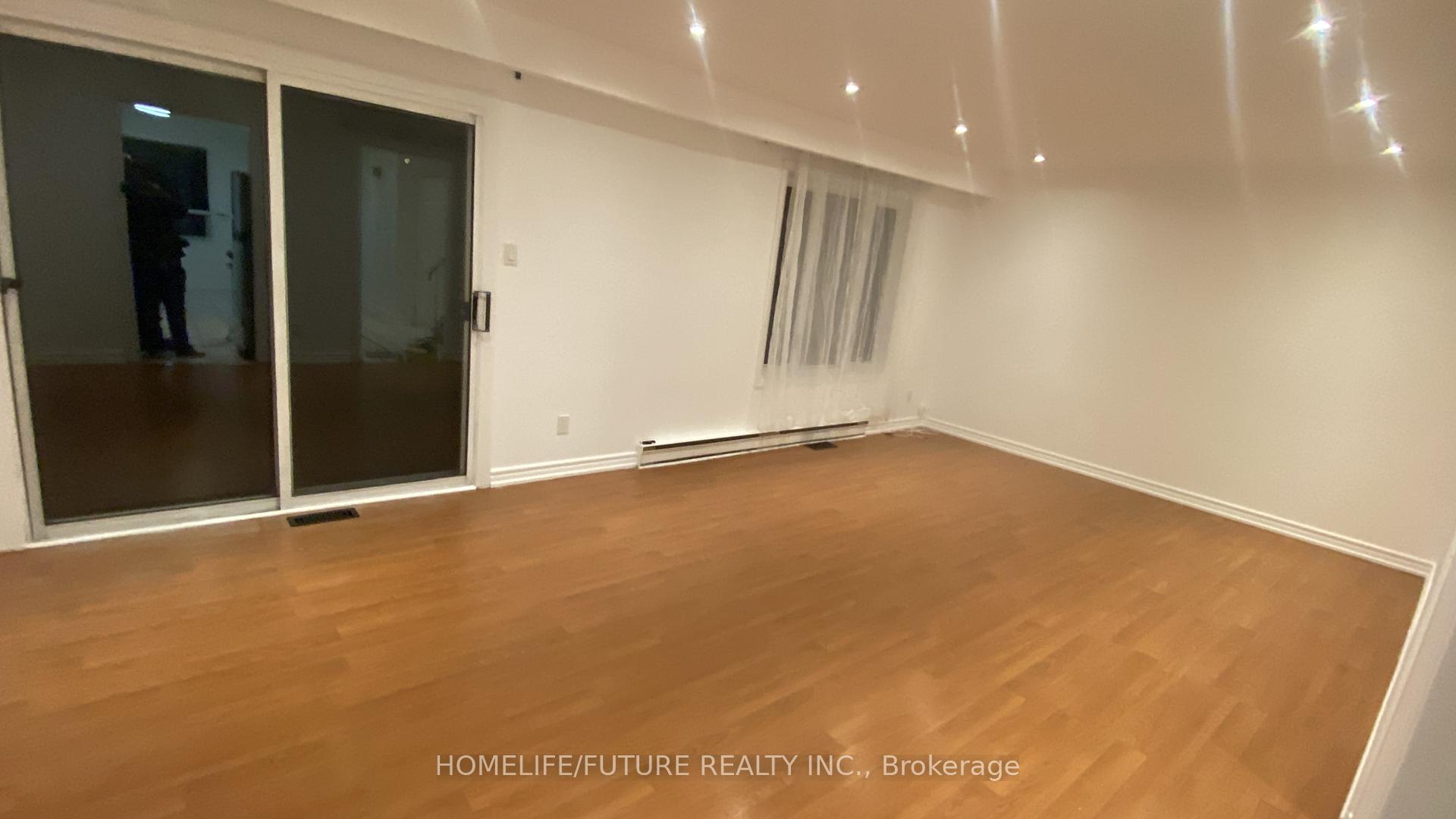 Photo 14 of 1335 Brands Court, Pickering, Liverpool — HOMEH