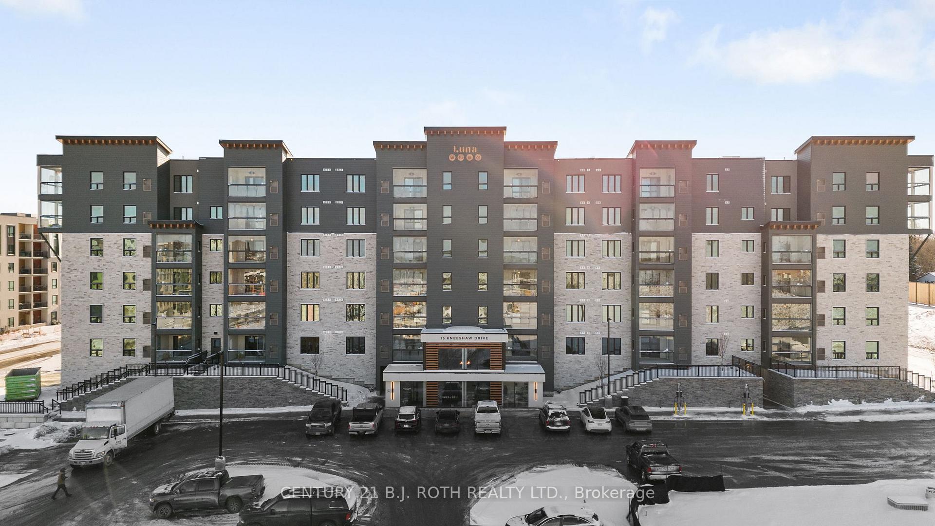 Photo 1 of Unit 504, 15 Kneeshaw Drive, Barrie, Rural Barrie Southeast — HOMEH