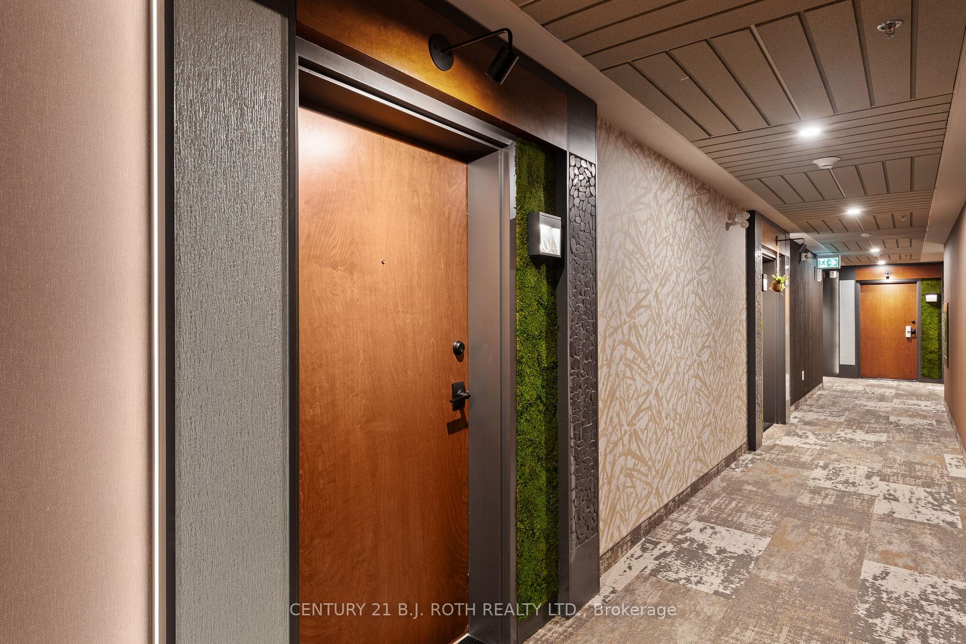 Photo 10 of Unit 504, 15 Kneeshaw Drive, Barrie, Rural Barrie Southeast — HOMEH