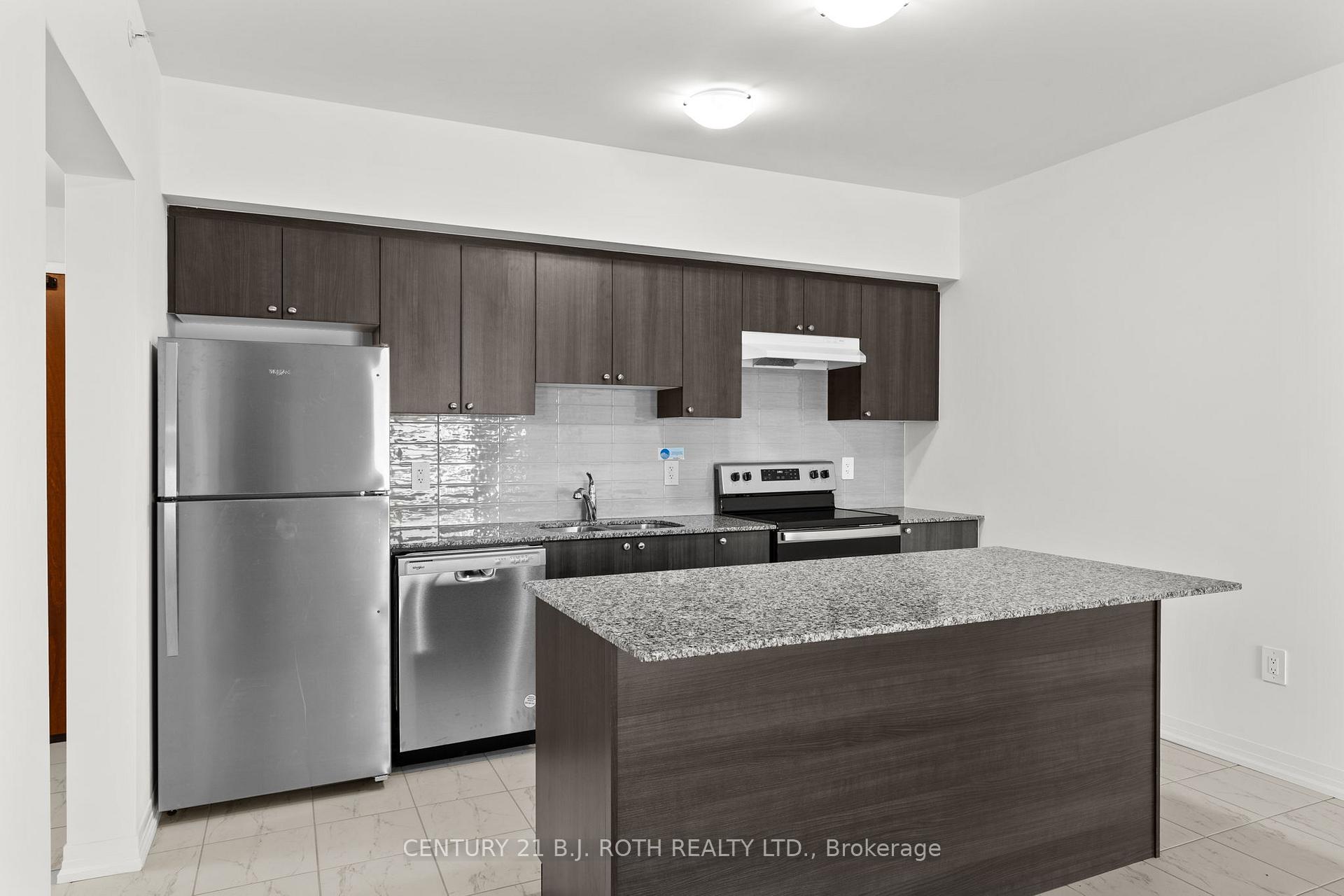 Photo 5 of Unit 504, 15 Kneeshaw Drive, Barrie, Rural Barrie Southeast — HOMEH