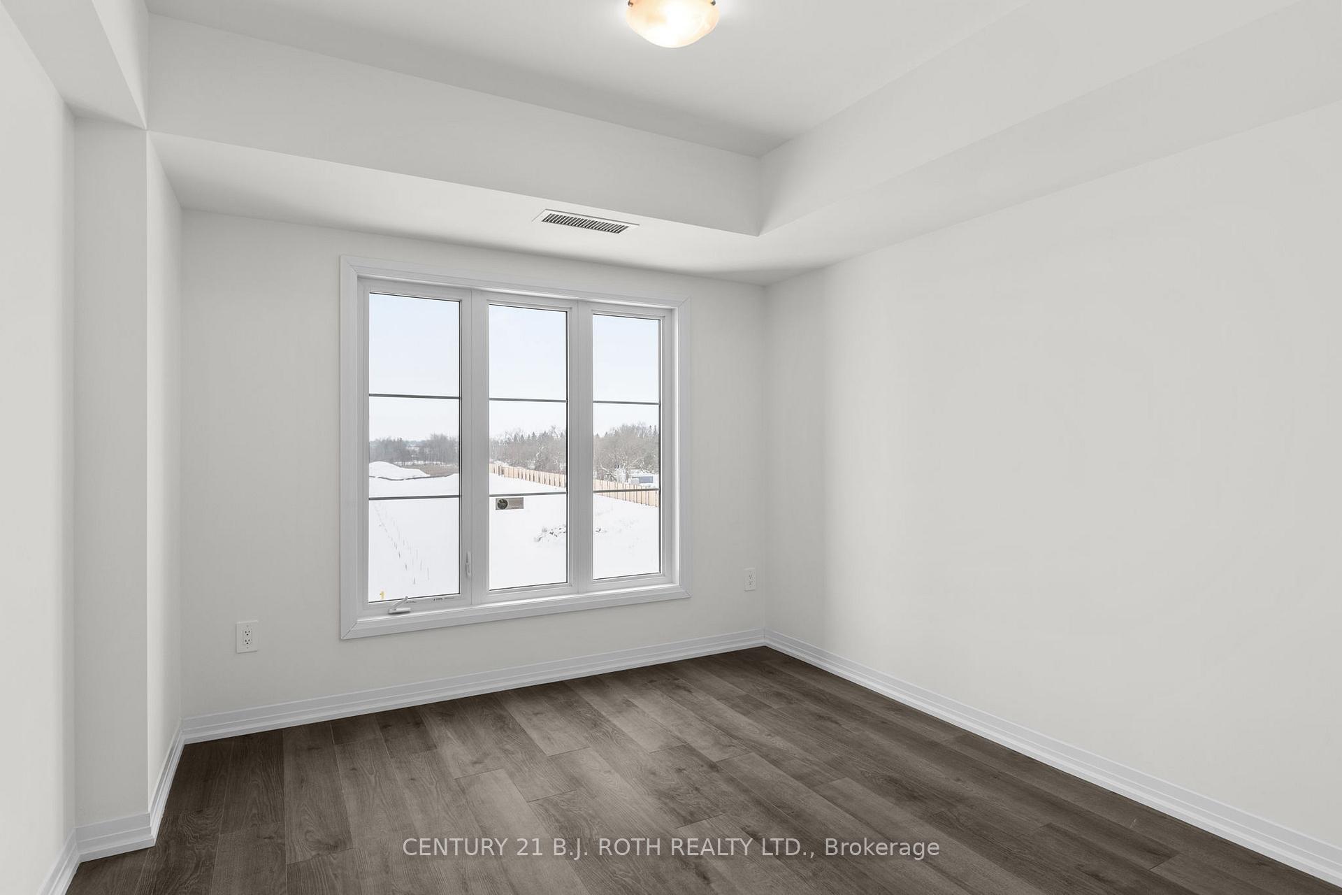 Photo 17 of Unit 504, 15 Kneeshaw Drive, Barrie, Rural Barrie Southeast — HOMEH