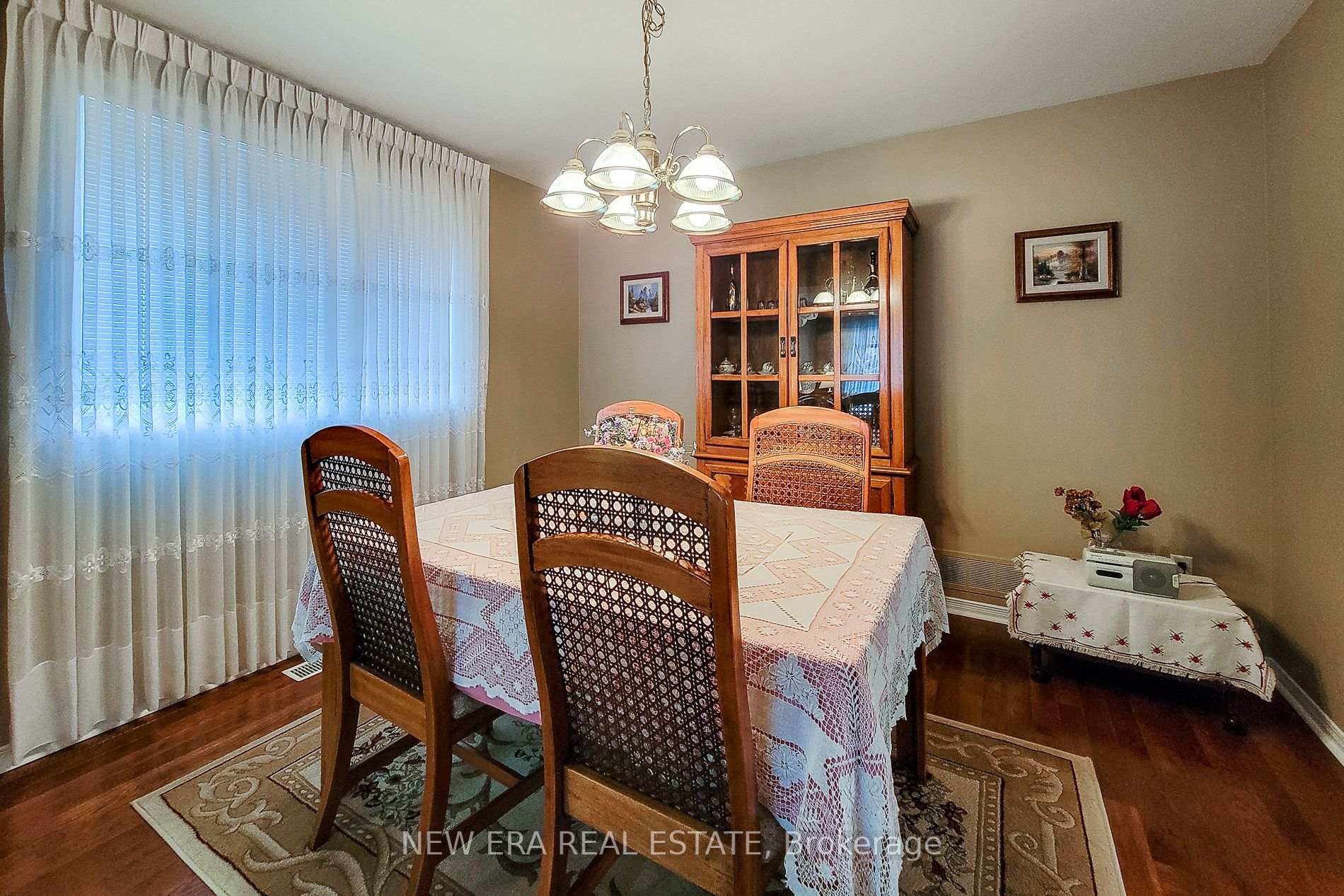 Photo 22 of 31 Foxmeadow Drive, Hamilton, Stoney Creek — HOMEH